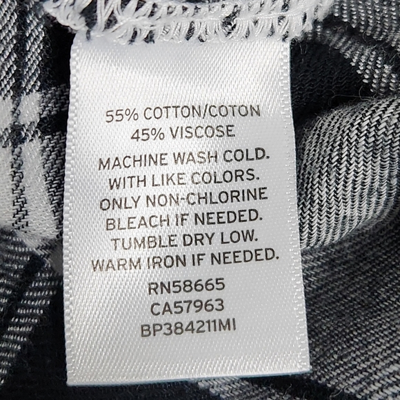 BP flannel plaid button down black white large - Picture 10 of 12